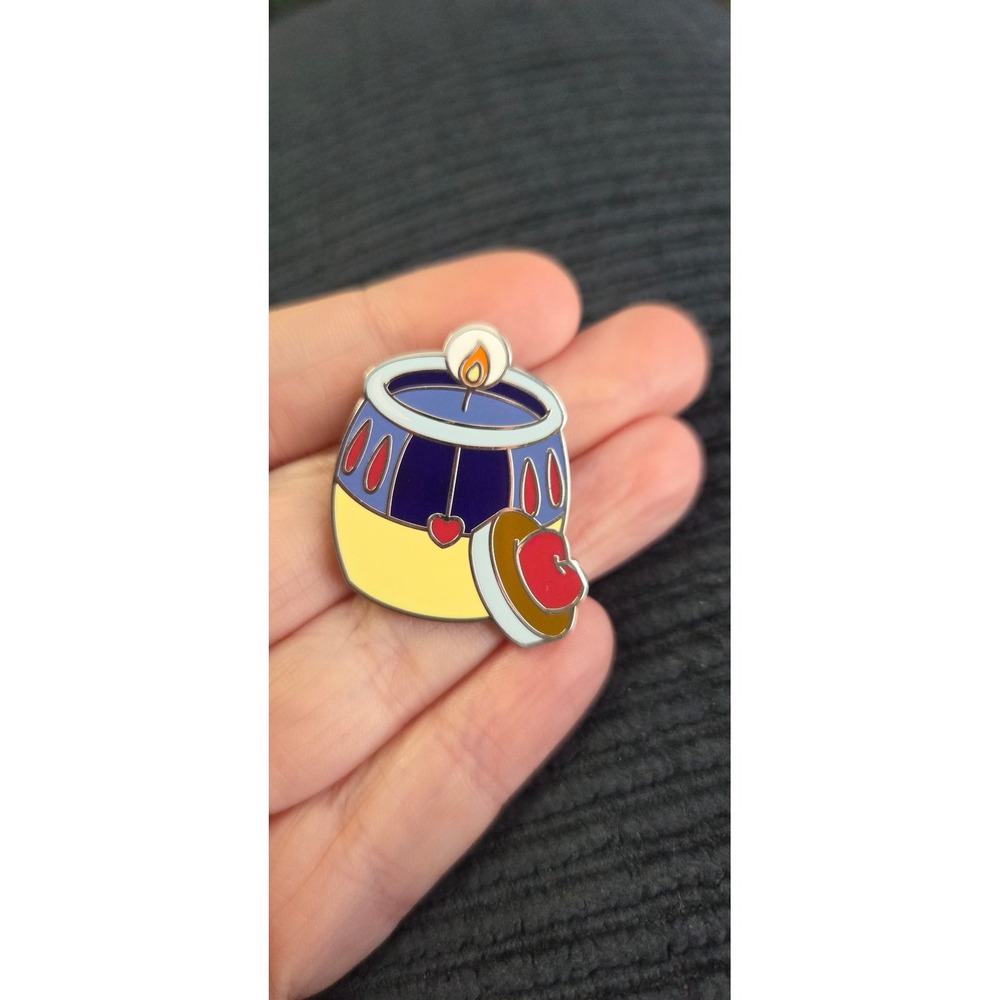 Disney Parks Snow White Candle Enamel Pin Trading Collectible FAC-099343-23071